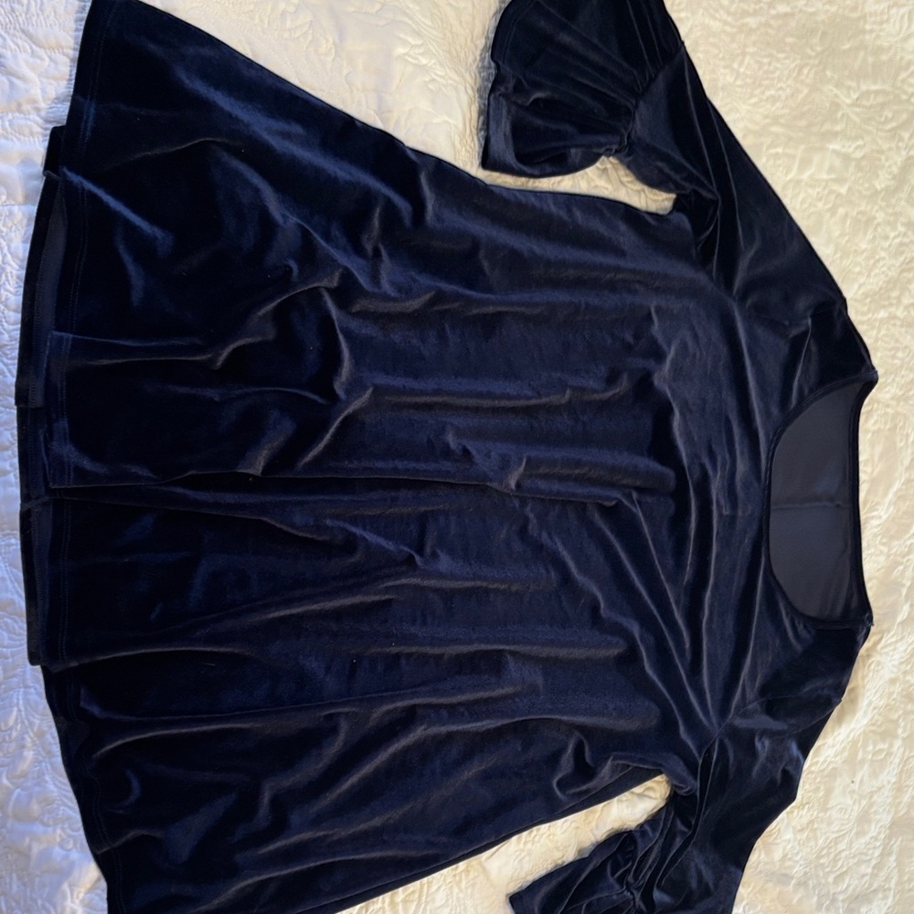 Elegant Velvet Top in Deep Blue